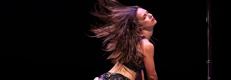 Kelsey Nicole performs at PoleCon 2024